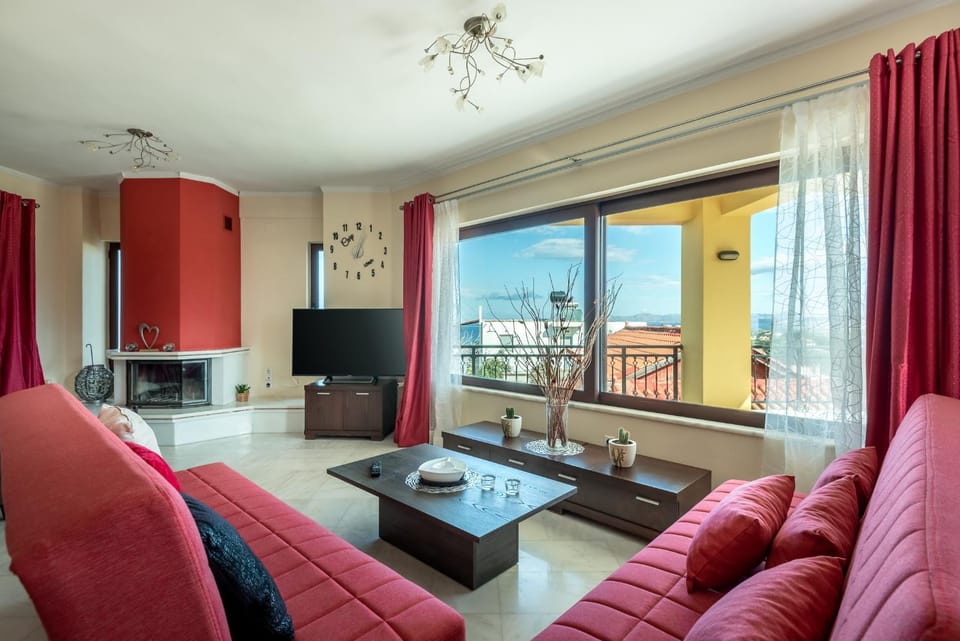 Communal lounge/ TV room, TV and multimedia, Living room, Seating area, Evening entertainment