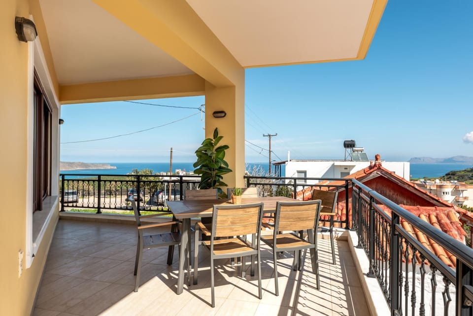 Patio, Day, Natural landscape, View (from property/room), Balcony/Terrace, Balcony/Terrace, Living room, Seating area, Dining area, Sea view