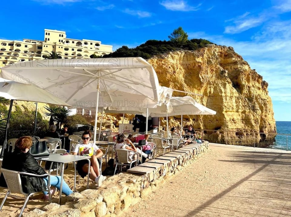 Restaurant/places to eat, Beach