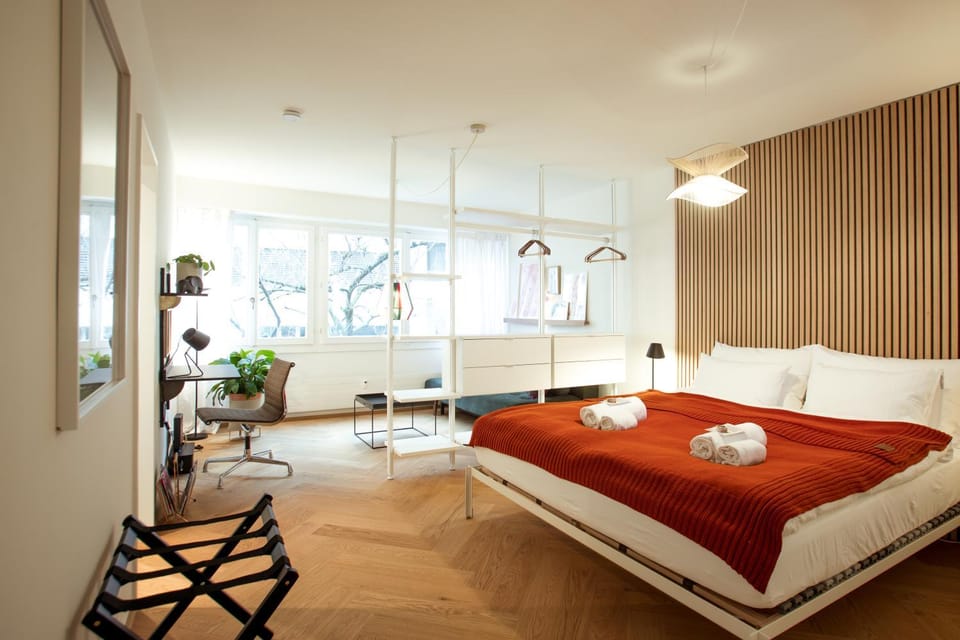 Bed, Photo of the whole room