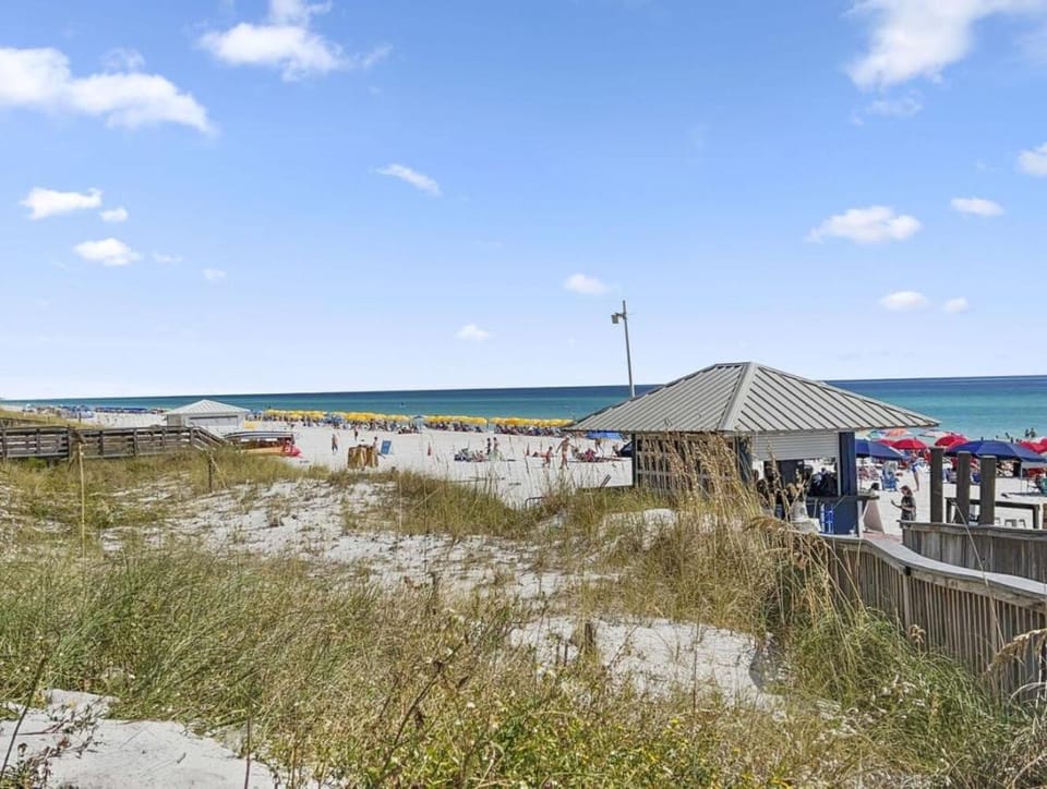 Magnolia Village Condo Unit 506 is a beautiful 2 bed 2 bath condo located in Sandestin Golf and Beach Resort House in Miramar Beach