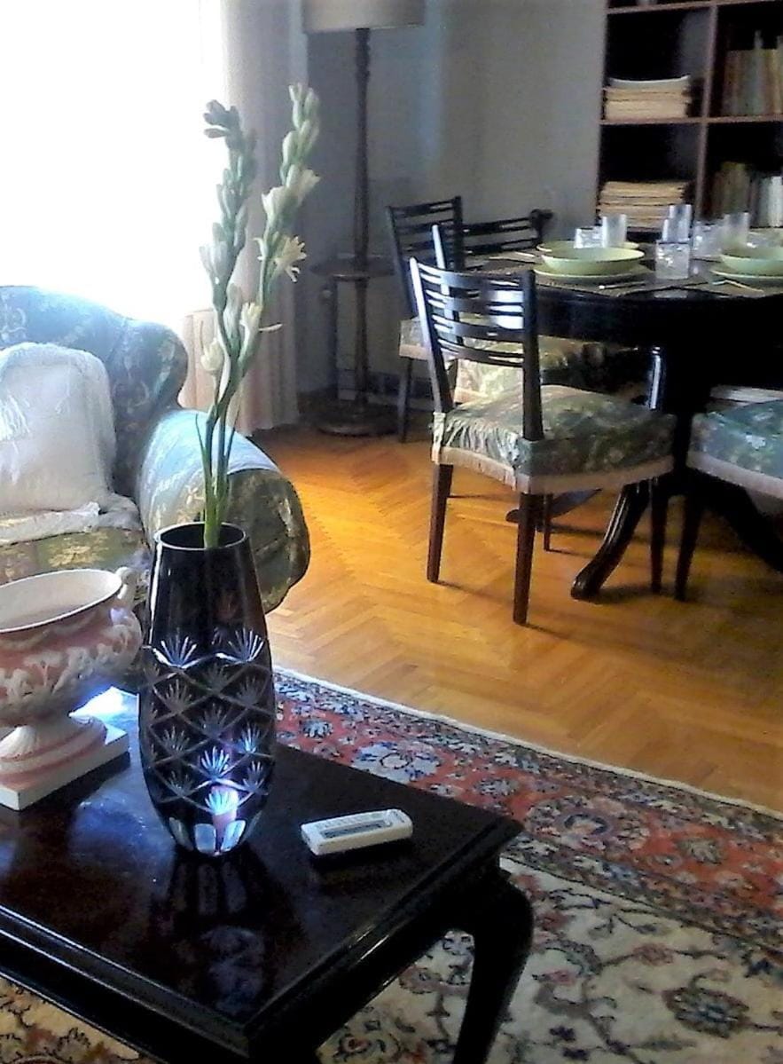 Acropolis Metro Station- Great Located Flat 125m2 Apartment in Athens