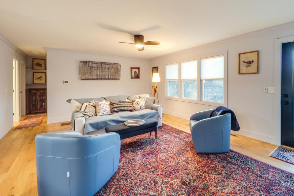 Steps to Dtwn & Fabulous Restaurants: Chic Condo House in Blowing Rock