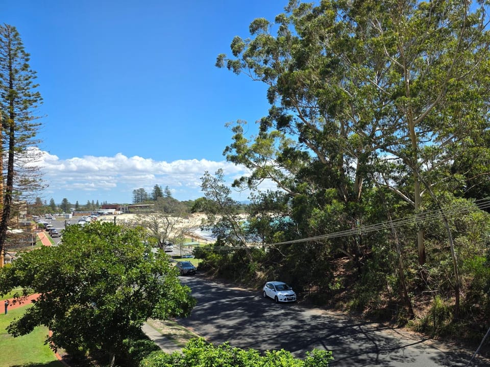 Nearby landmark, Day, Natural landscape, Summer, Beach, Area and facilities