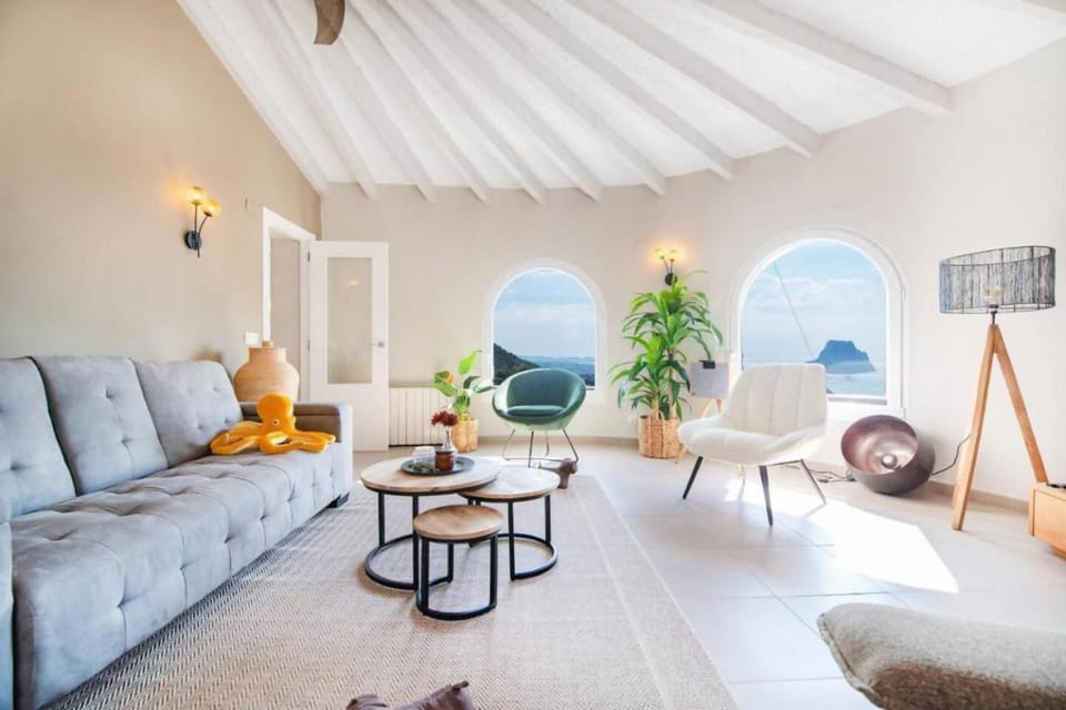 Luxury Villa with Mediterranean and Calpe City Villa in Calp