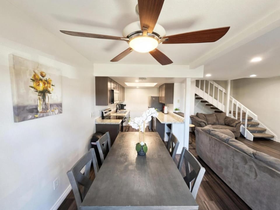 2bed 1bath Downtown El Centro The Village Apartment in El Centro