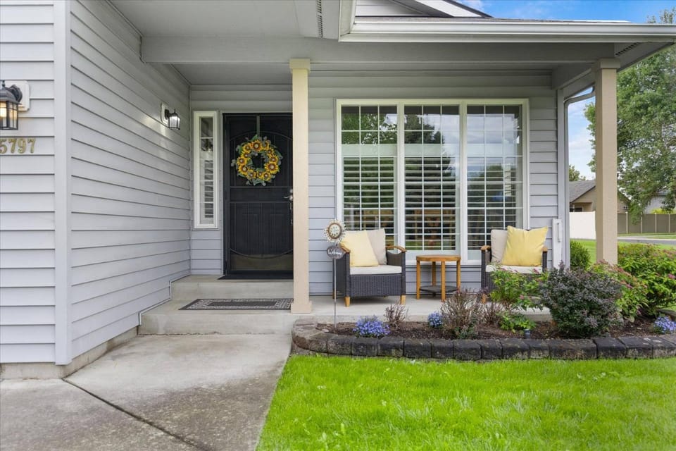 Blue Grass Bungalow House in Coeur dAlene