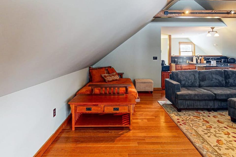 The Loft at Fort Defiance Apartment in Barnard