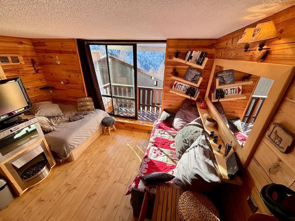 Charmant studio avec vue dégagée Apartment in Isola