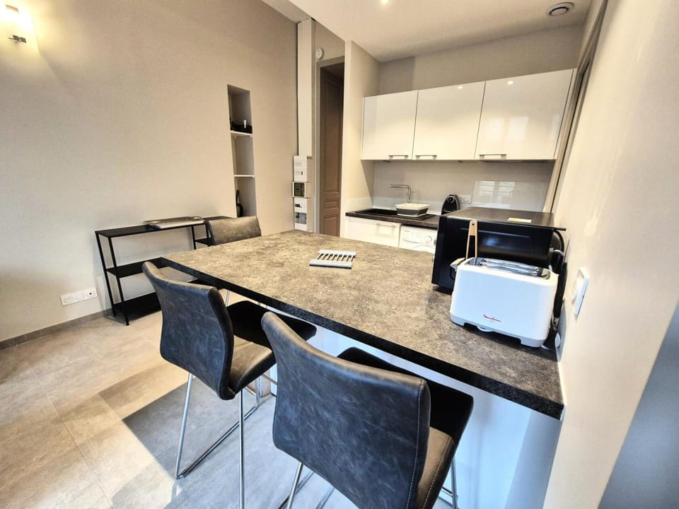 Résidence Le Bernascon - Cosy studio proche d'un agréable Parc "Bois Vidal" MAE-1401 Apartment in Aix-les-Bains
