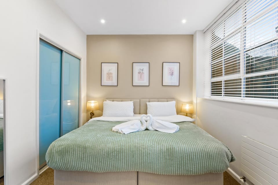Bed, Photo of the whole room, Bedroom, towels, wardrobe