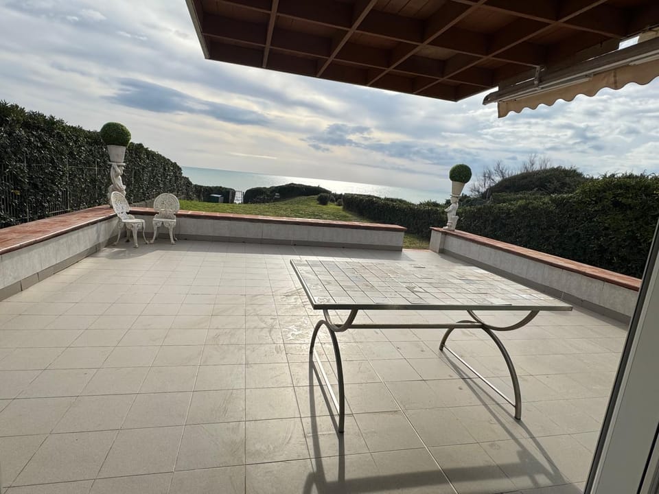 Patio, Balcony/Terrace