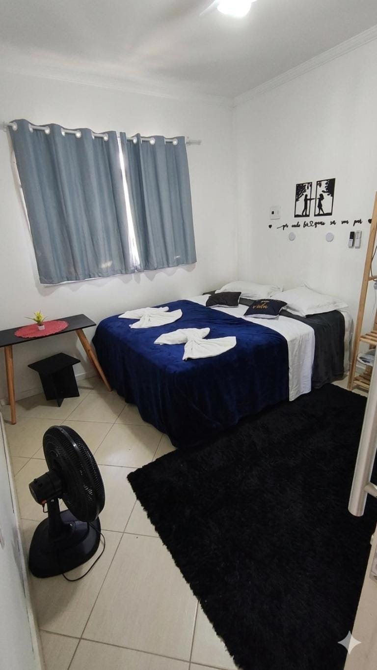 Quarto Casal Elegance Banheiro compartilhado Tela TV YouTube Apps Pousada Tijucas Lua encantada Vacation rental in State of Santa Catarina
