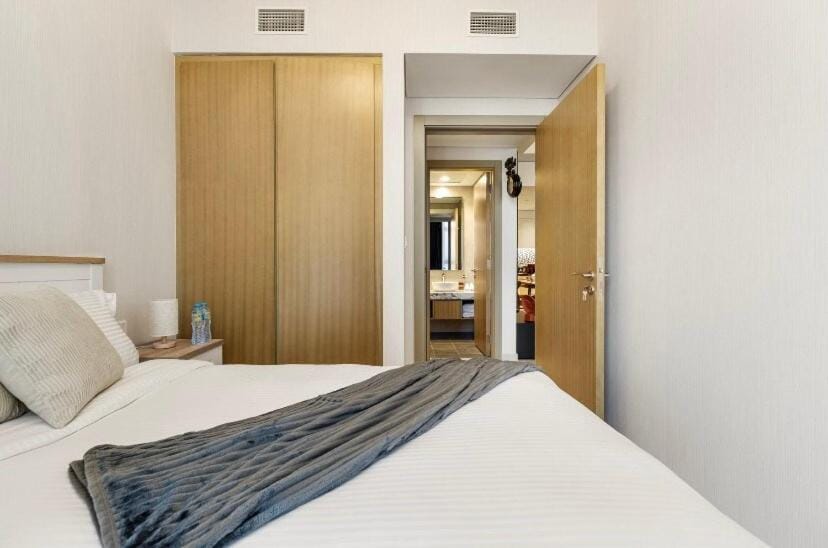 Luxury 2BR above the clouds on38 Apartment in Dubai