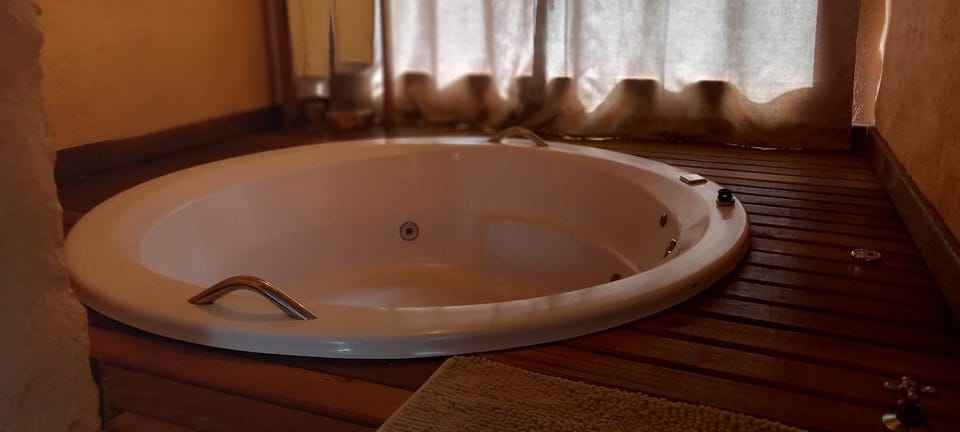 Vale do Piemonte - Chalé com hidromassagem - Nature lodge in Sao Jose dos Campos