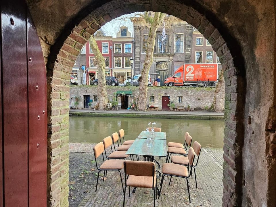Patio, Day, Seating area, City view