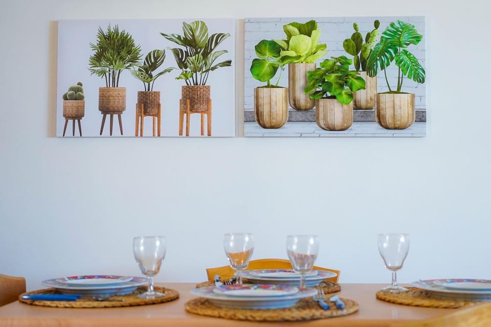 Food and drinks, Dining area