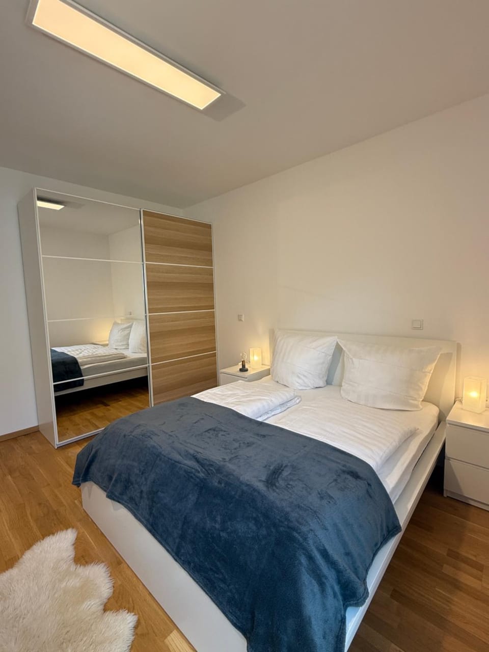 Bed, Photo of the whole room, Bedroom, wardrobe