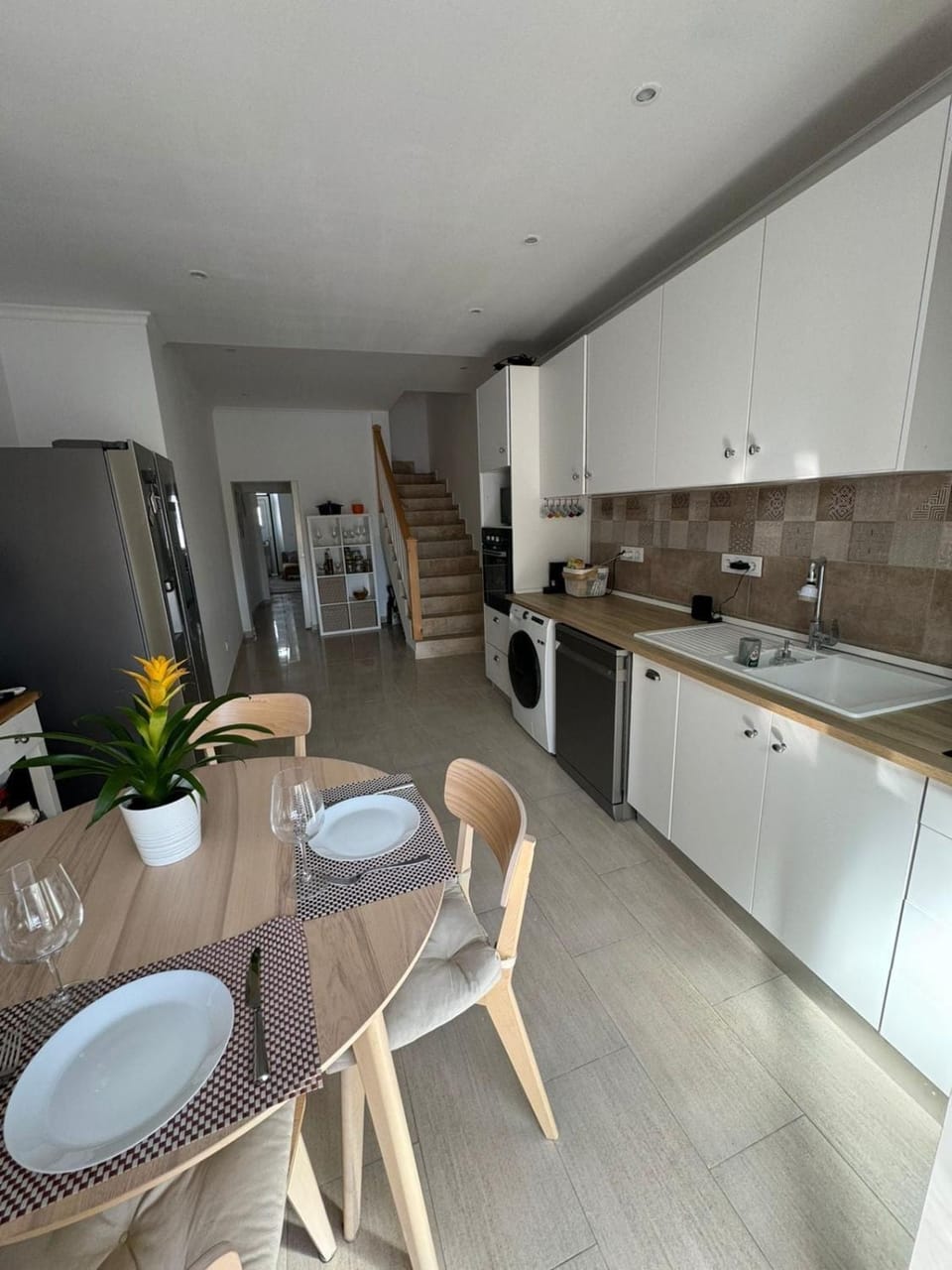 Kitchen or kitchenette, oven