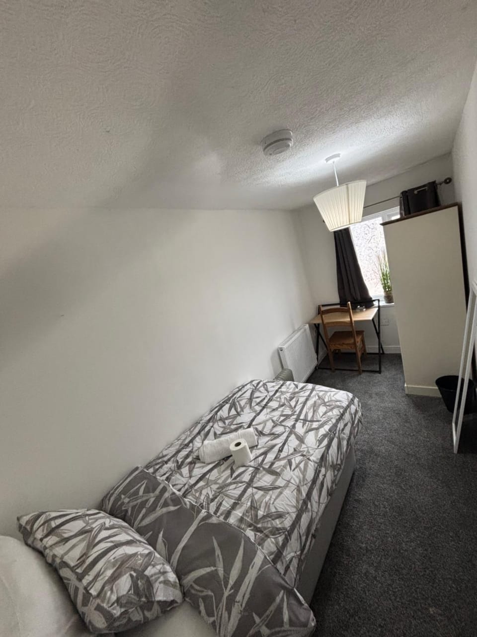 Cosy Charming room in big house Vacation rental in England