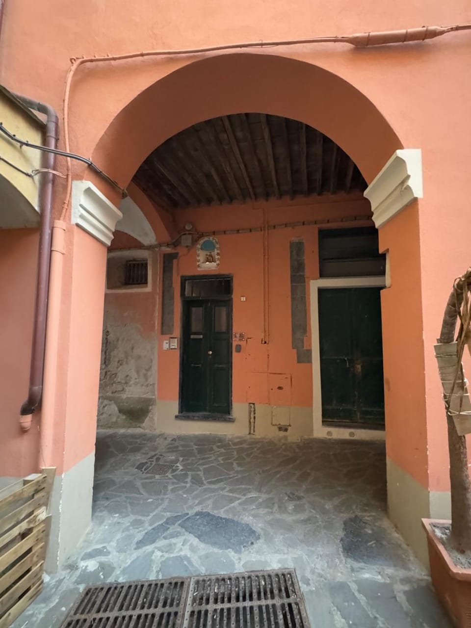 Facade/entrance