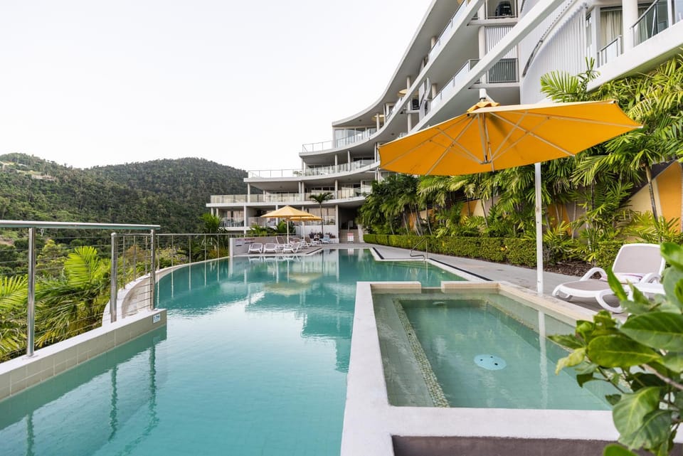 Property building, Mountain view, Swimming pool, sunbed