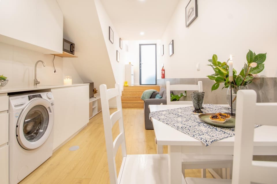 Kitchen or kitchenette, Living room, Seating area, washing machine