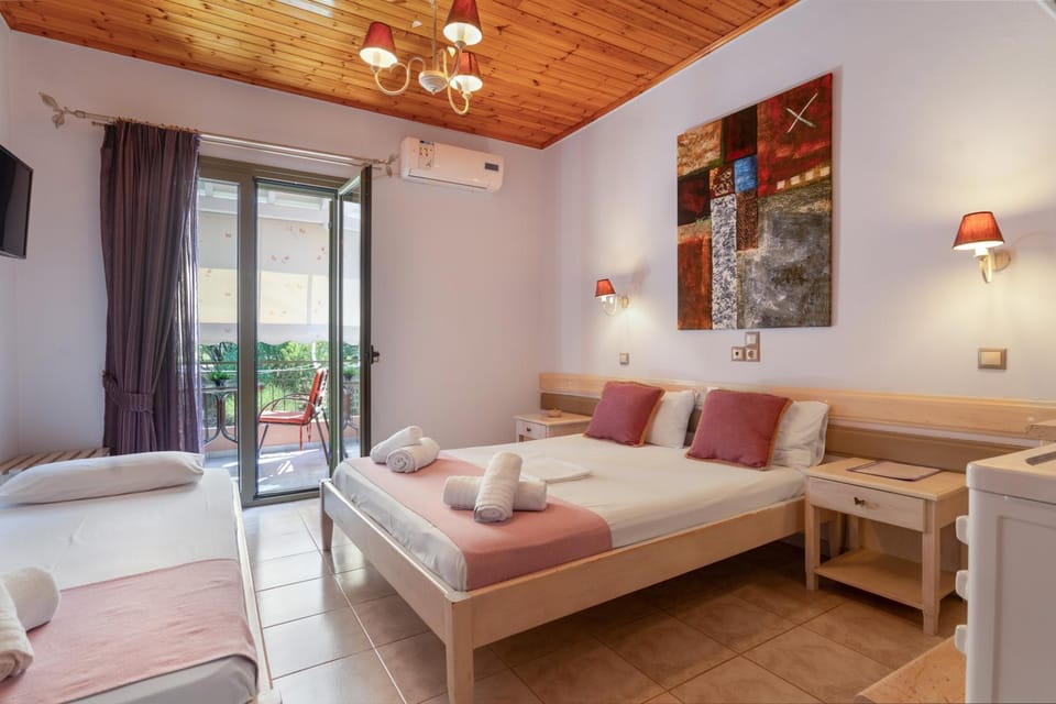 Property building, Living room, Bedroom