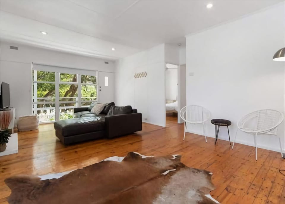 Beach House by the Bay House in Melbourne
