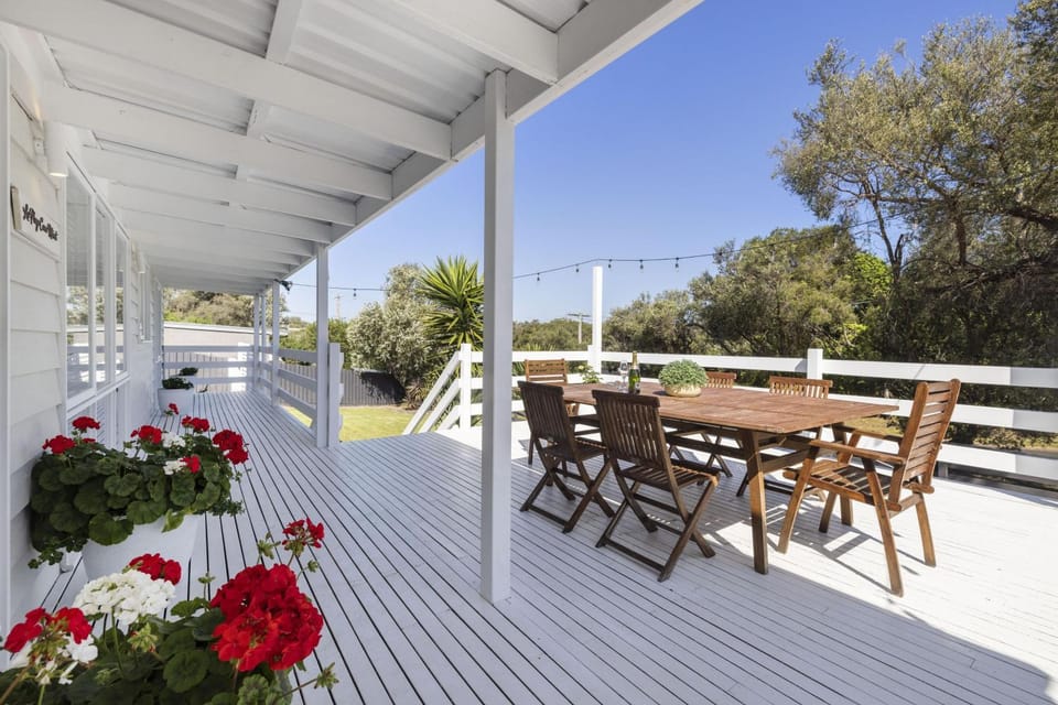 La Plage Como Retreat House in Melbourne