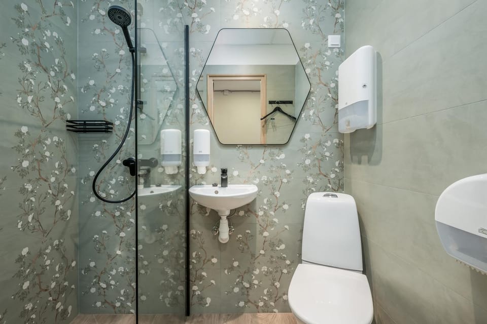 Shower, Toilet, Bathroom