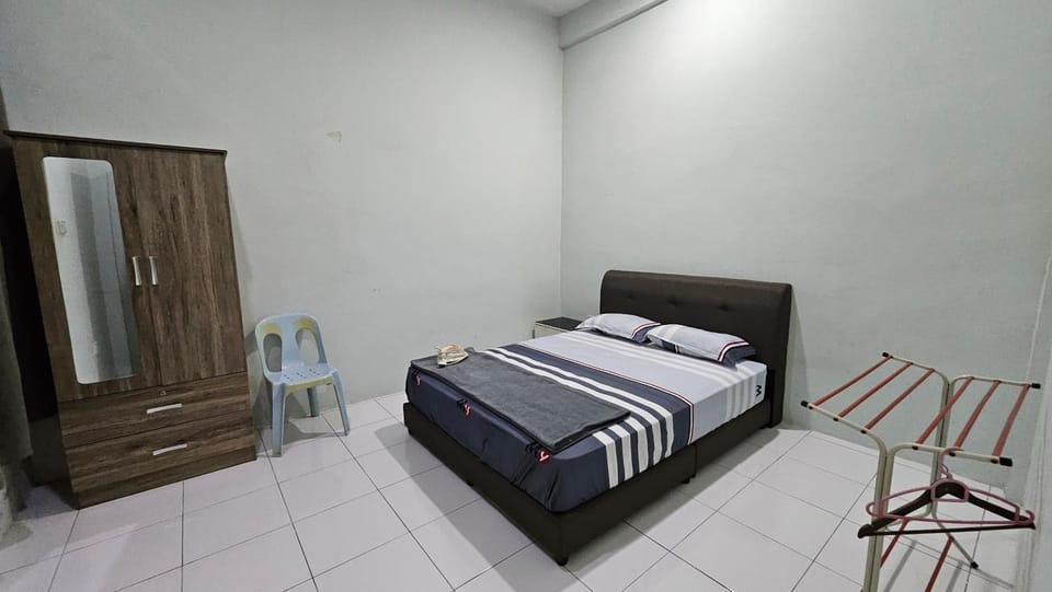 Mem's Homestay Haziiq Jaya House in Kuching