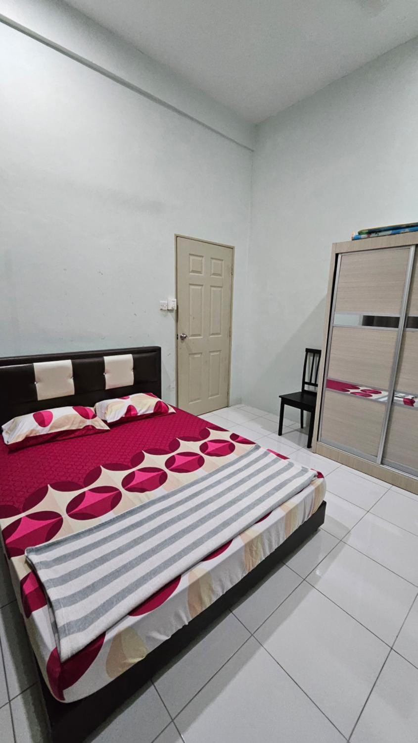 Mem's Homestay Haziiq Jaya House in Kuching
