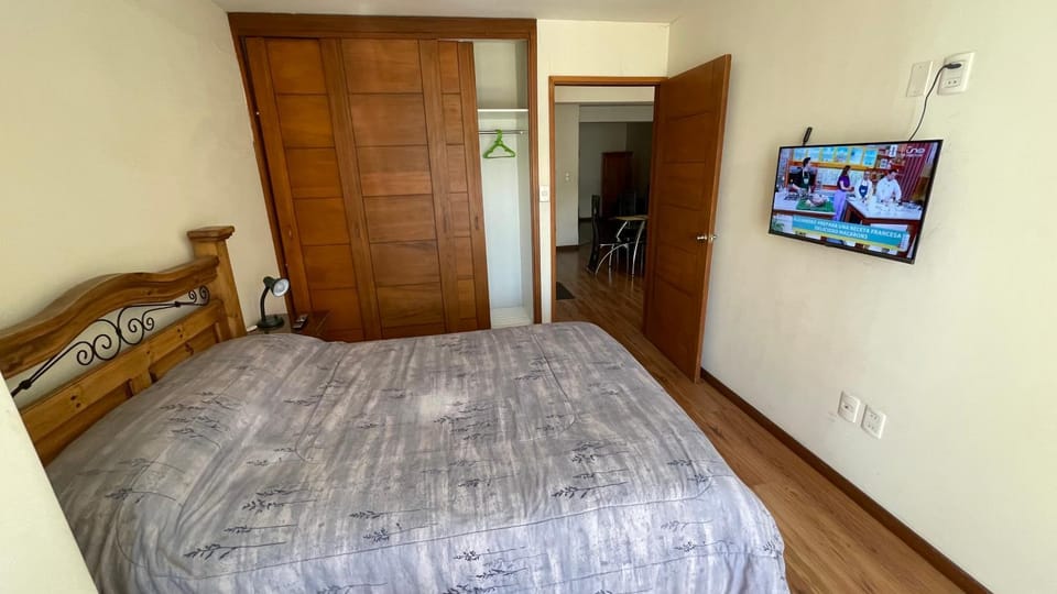 Cerca, a pasos de la Embajada de EEUU Apartment in La Paz