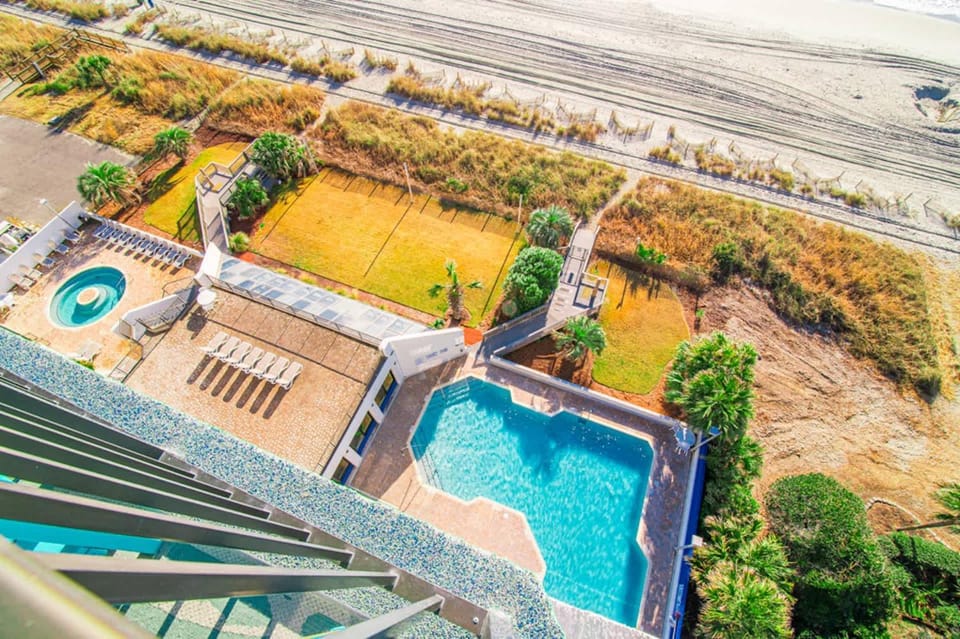 Pet Friendly Modern Oceanfront Suite House in Myrtle Beach