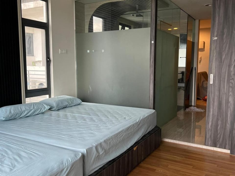 Luvy's Home Ara Damansara LRT LINKED Apartment in Petaling Jaya