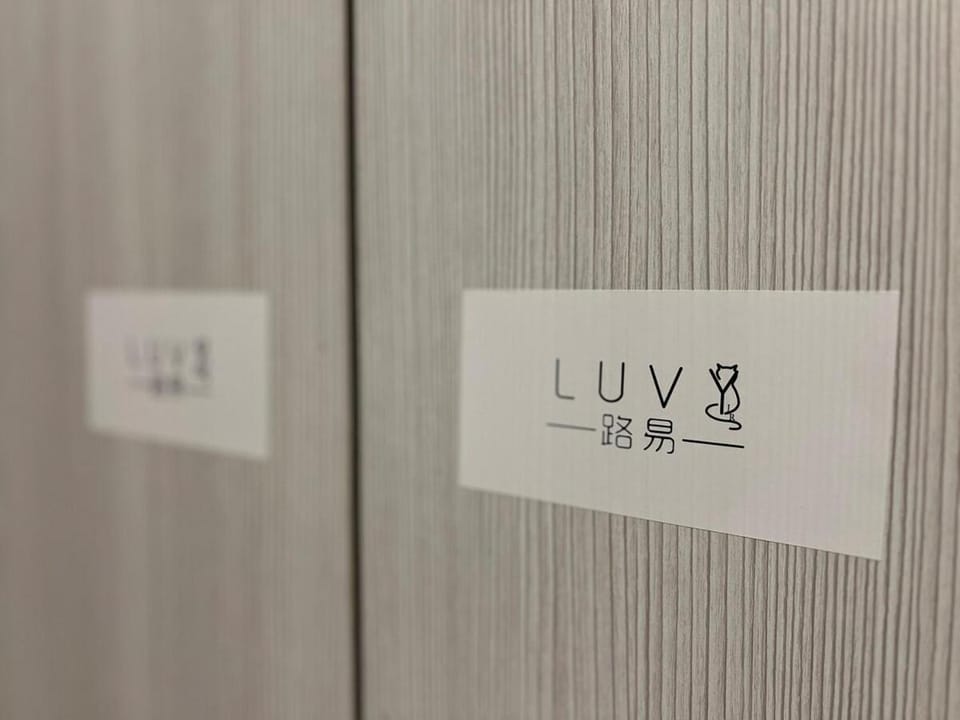 Luvy's Home Ara Damansara LRT LINKED Apartment in Petaling Jaya