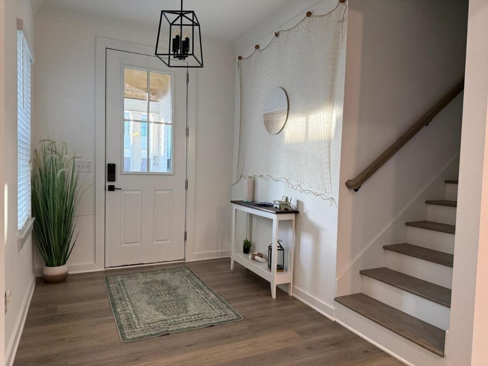 Sea La Vie - Large Family Friendly 4BR 10 Bed Pool and Bay Access House in Orange Beach