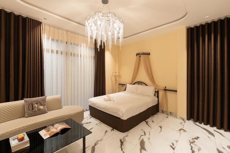 Toàn bộ nhà riêng - Nguyên căn Nguyễn Cư Trinh 5 phòng ngủ 6wc 7 giường House in Ho Chi Minh City