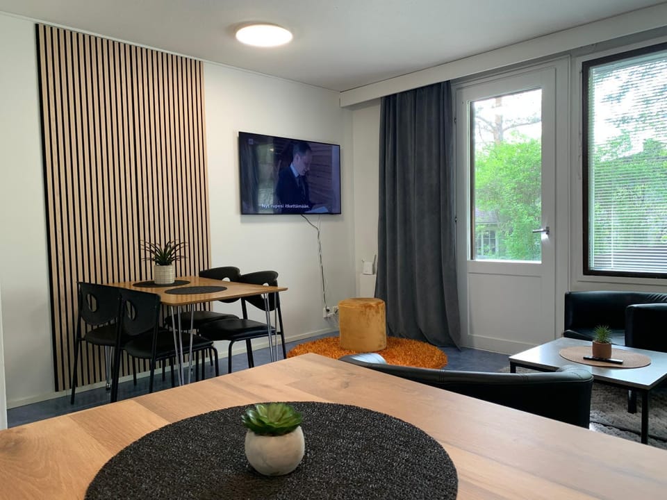 Tilava 2mh rivitalo, WiFi Apartment in Finland