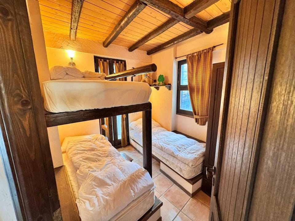 Paragon of Arachova House in Peloponnese, Western Greece and the Ionian