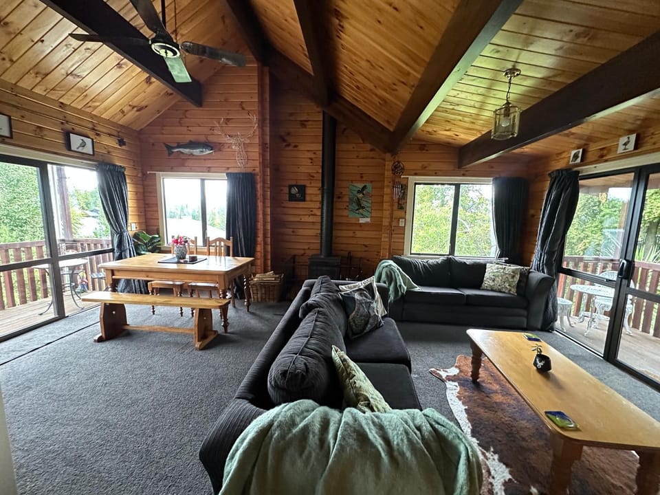 83b Conical Hill Rd - Access via Alpine Avenue House in Hanmer Springs