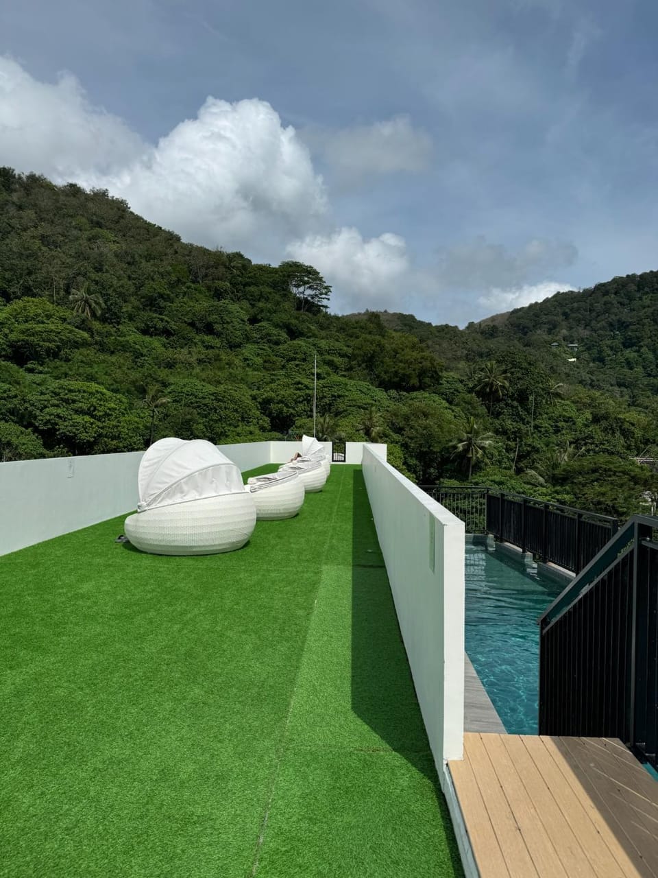 Palmetto Park современные квартиры на пляже Карон Apartment in Phuket