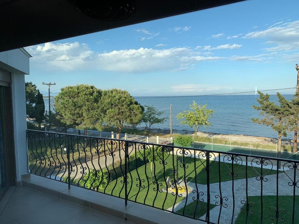 Natural landscape, Garden, View (from property/room), Balcony/Terrace, Sea view