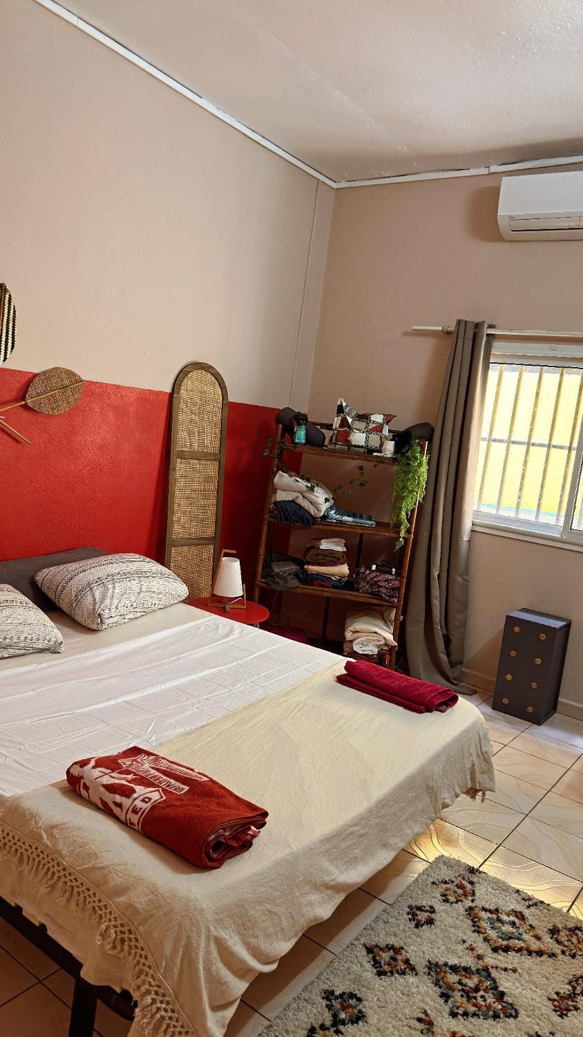 Charmant appartement situé airport Apartment in Africa
