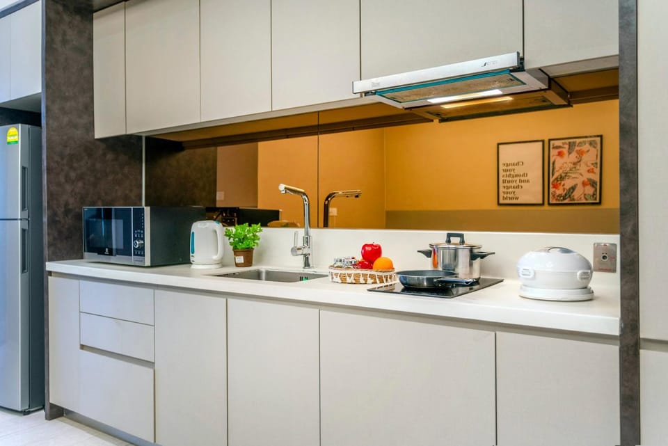 Kitchen or kitchenette, kitchen
