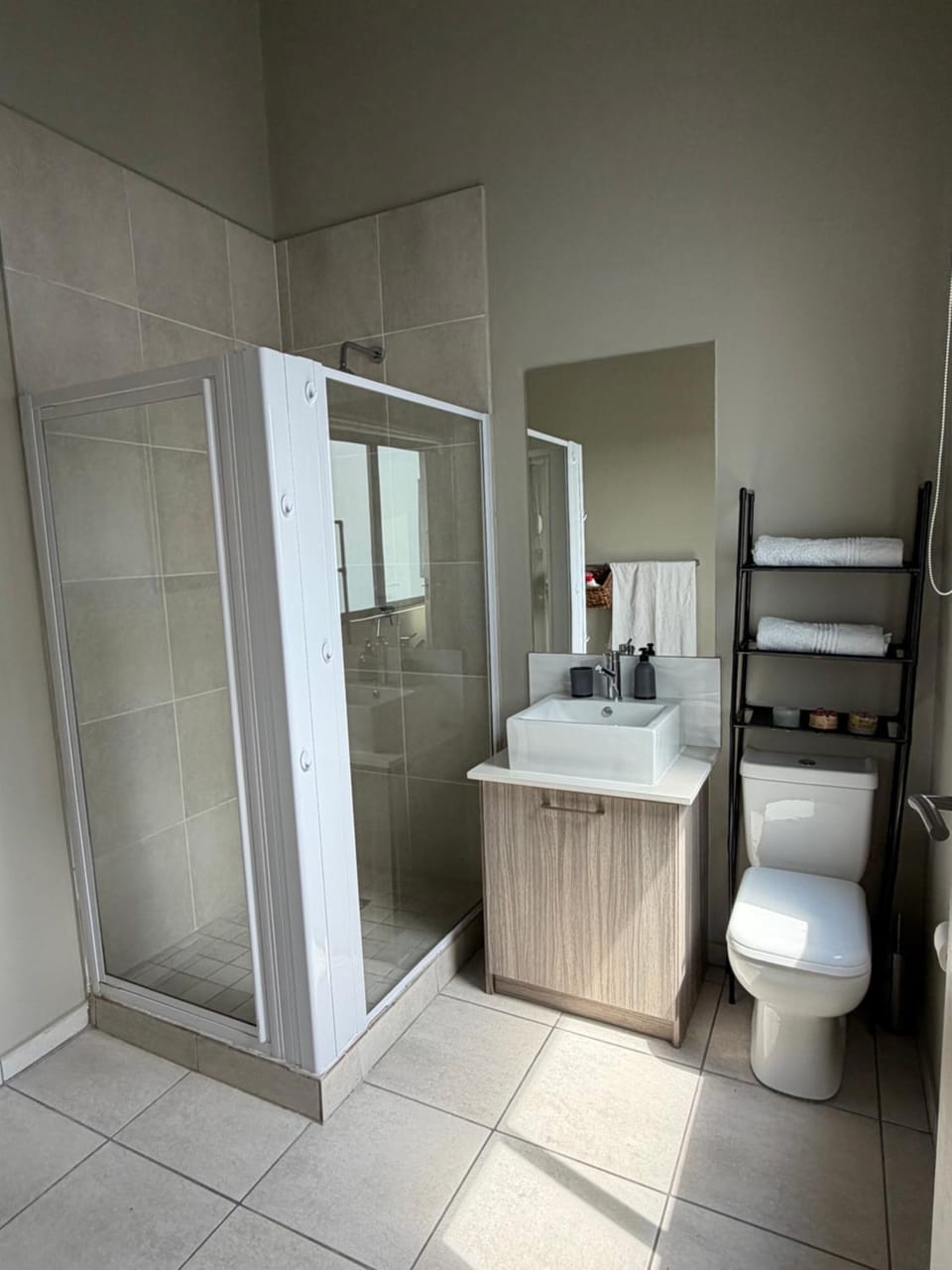 Kwathu BnB Studio Apartment Bed and Breakfast in Johannesburg