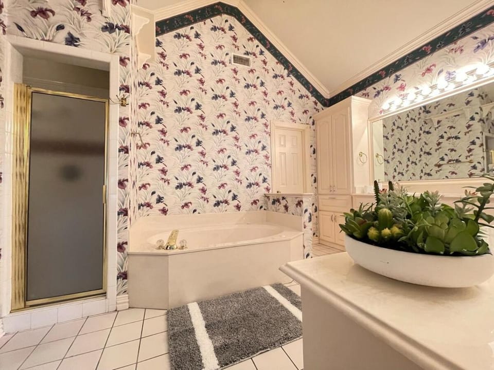 Bathroom, Bath