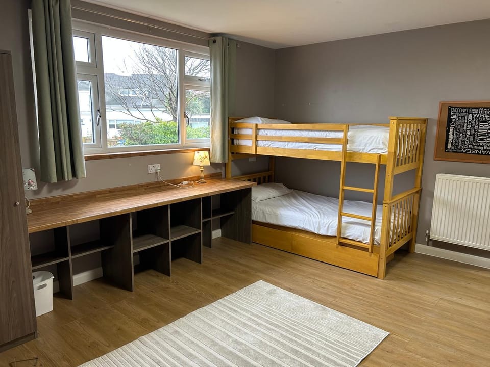 Ael Y Bryn Holiday Home Mumbles Wales House in Wales