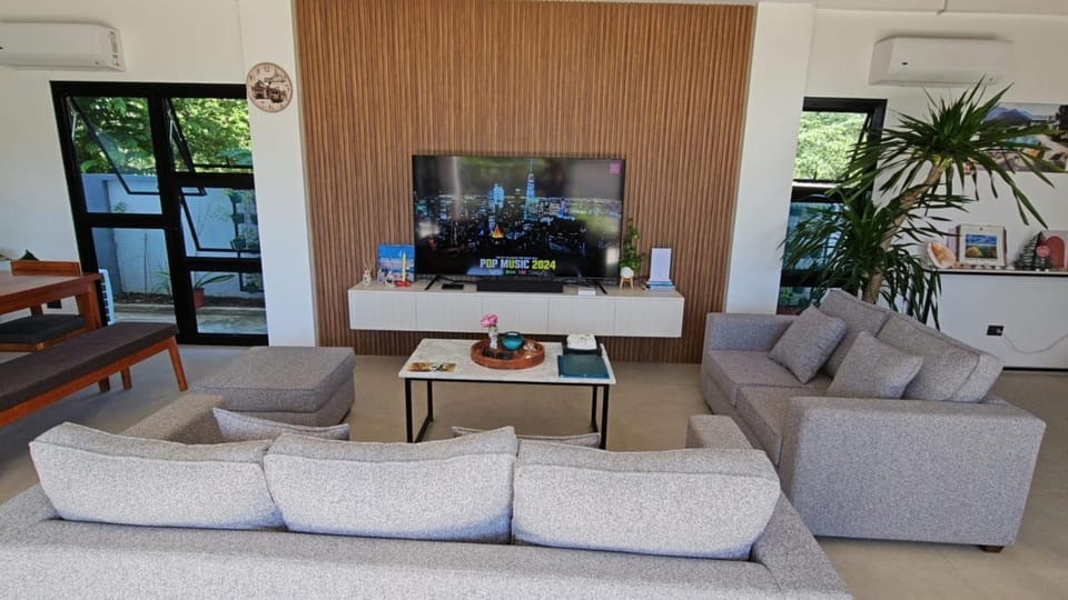 Casa Mel Mar Luxurious 3BR 3FullBR Villa with Pool Villa in Panglao